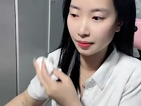 Linne6789 online show from 03.08.26