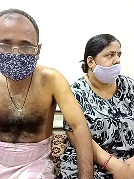 HoneyHush online show from 04.04.26