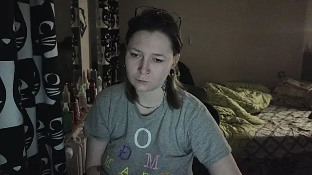 Snapshot of Ozalin_ chatting on 02.22.26 Ozalin online show from 02.22.26