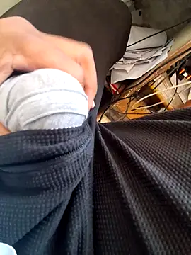 Snapshot of hot---boy1 chatting on 02.18.26 hot---boy1 online show from 02.18.26