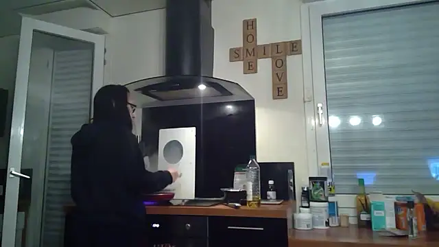 Snapshot of FITGIRL-MAEVA chatting on 02.12.26 FITGIRL-MAEVA online show from 02.12.26