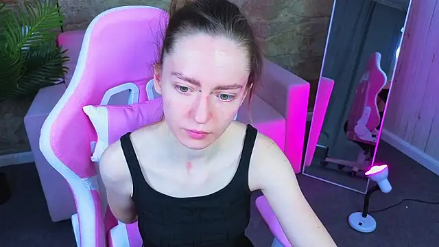 Snapshot of KristineValbuena chatting on 02.09.26 KristineValbuena online show from 02.09.26