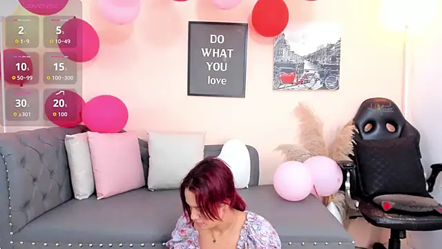 Snapshot of victoriazans chatting on 02.12.26 victoriazans online show from 02.12.26