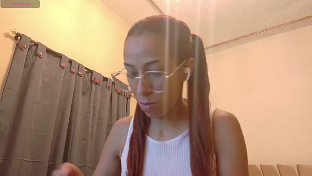 Snapshot of Alishaa_sweet chatting on 04.24.26 Alishaa sweet online show from 04.24.26