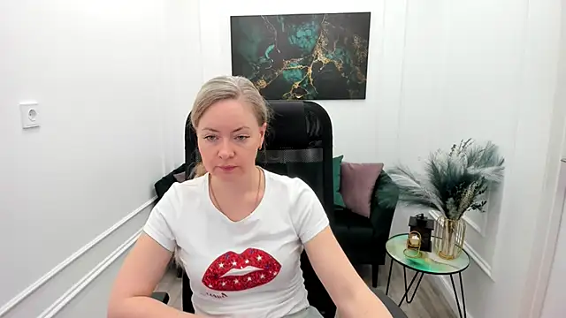 CharlotteKerti online show from 05.16.26