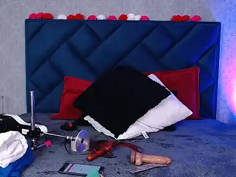 Snapshot of Lia_tomson chatting on 02.17.26 Lia tomson online show from 02.17.26