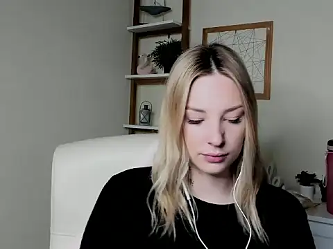 Snapshot of VelvetAngela chatting on 02.24.26 VelvetAngela online show from 02.24.26