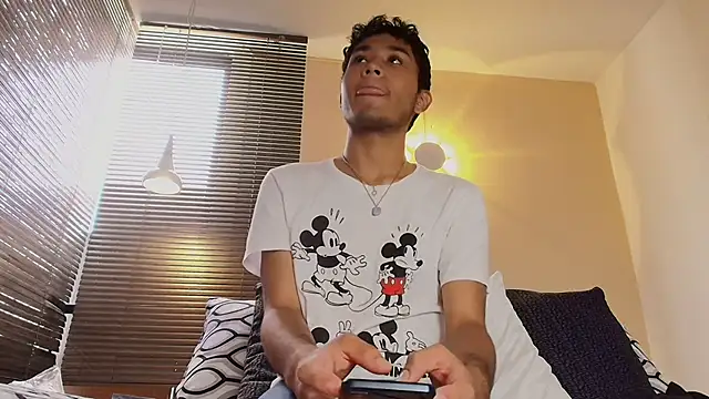 Snapshot of Damon_Salvarote_S chatting on 02.17.26 Damon Salvarote S online show from 02.17.26