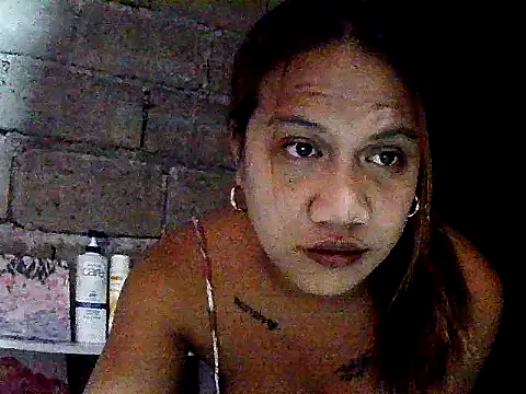 Snapshot of Queen-barbie chatting on 02.02.26 Queen-barbie online show from 02.02.26