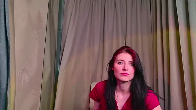 Snapshot of NicoleLuxe chatting on 05.07.26 NicoleLuxe online show from 05.07.26