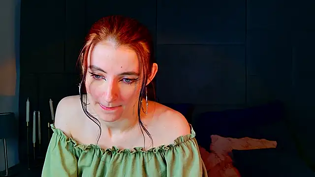 Snapshot of NicoleLuxe chatting on 06.01.26 NicoleLuxe online show from 06.01.26