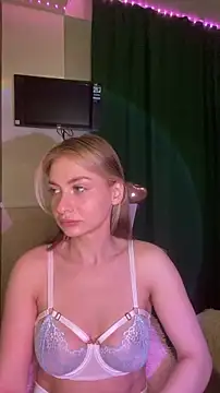 Snapshot of Lissy_Liss chatting on 02.19.26 Lissy Liss online show from 02.19.26