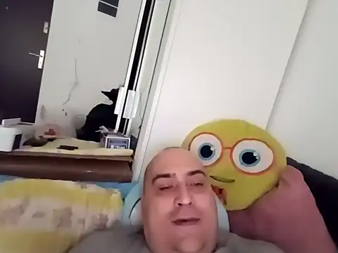 Snapshot of vitalik66679 chatting on 02.15.26 vitalik66679 online show from 02.15.26