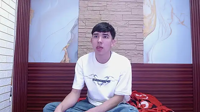 Snapshot of massimoferrera303av chatting on 02.23.26 massimoferrera303av online show from 02.23.26