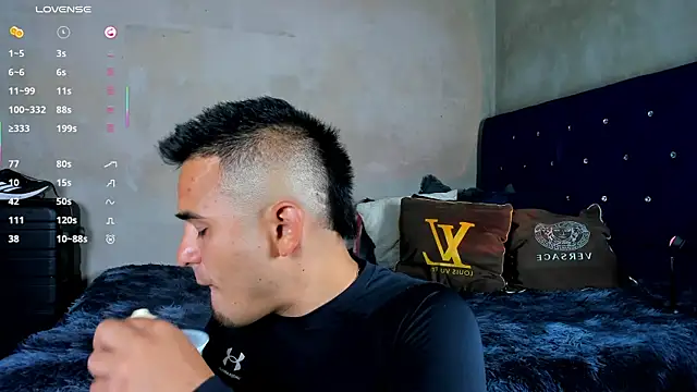 Snapshot of diegocr__ chatting on 07.27.26 diegocr online show from 07.27.26