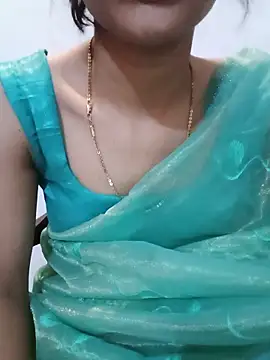 Snapshot of Saxy_bhabhi79 chatting on 06.15.26 Saxy bhabhi79 online show from 06.15.26