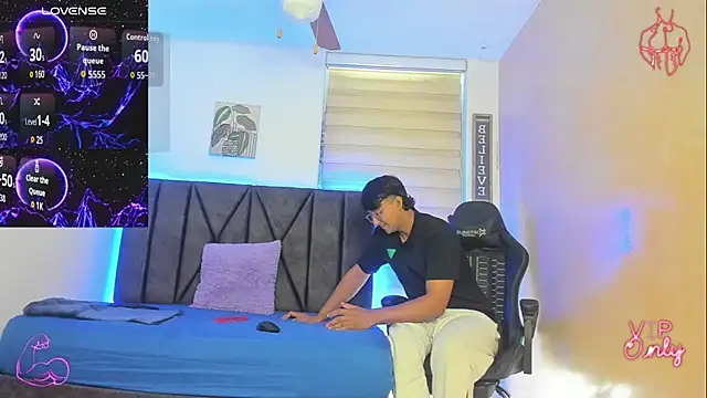 Snapshot of StellayDrake chatting on 02.24.26 StellayDrake online show from 02.24.26