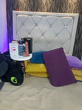 Samu Hott online show from 04.09.26