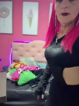 Snapshot of Karolaiin_LS chatting on 02.22.26 Karolaiin LS online show from 02.22.26