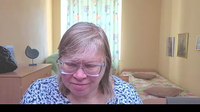 Snapshot of Emma_Eclipsee chatting on 02.17.26 Emma Eclipsee online show from 02.17.26