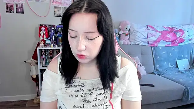 MollysLand online show from 04.01.26