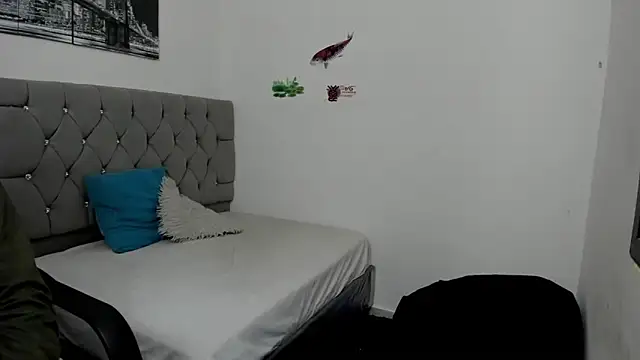 Snapshot of _1DERECK chatting on 04.06.26 1DERECK online show from 04.06.26