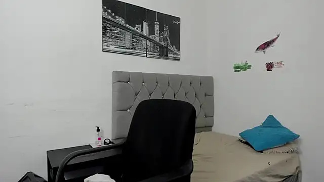 Snapshot of _1DERECK chatting on 04.13.26 1DERECK online show from 04.13.26