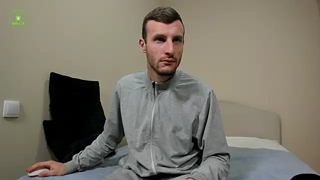 Snapshot of Deymond_Russo chatting on 02.18.26 Deymond Russo online show from 02.18.26