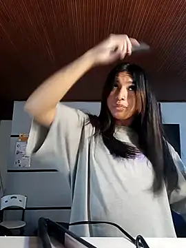 MeelFox online show from 03.25.26