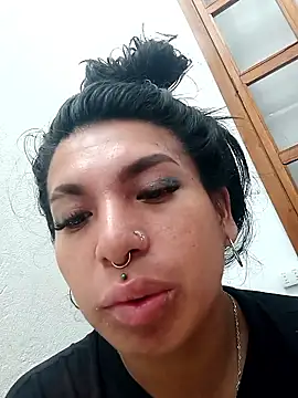 MeelFox online show from 04.15.26