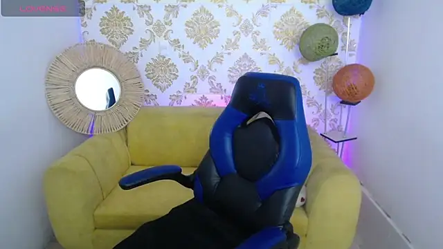 Snapshot of ALISS_M_ chatting on 02.09.26 ALISS M online show from 02.09.26