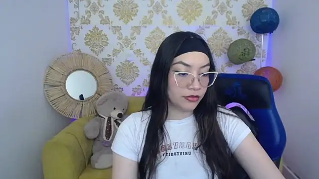 Snapshot of ALISS_M_ chatting on 02.11.26 ALISS M online show from 02.11.26