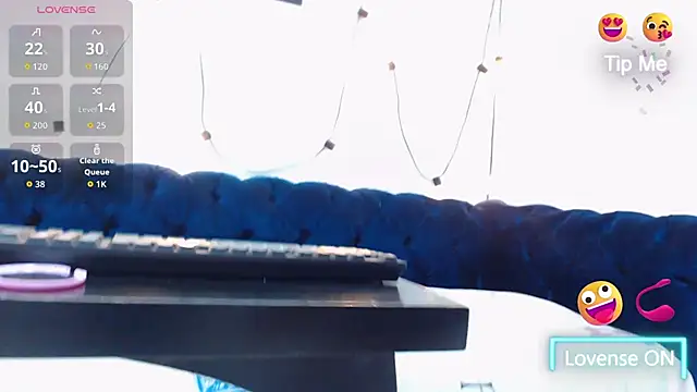 Snapshot of CarolRousee chatting on 02.25.26 CarolRousee online show from 02.25.26