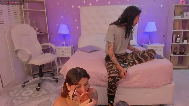 Goldentemptation  online show from 03.13.26