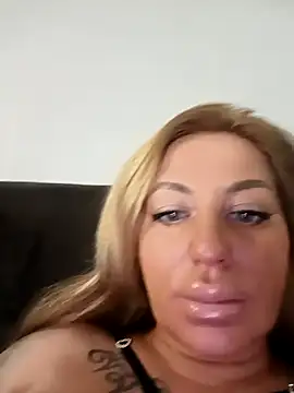 MiaMooly online show from 01.10.26