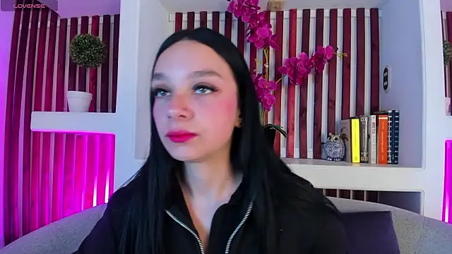 Elizabeth Ferrer online show from 03.17.26