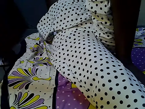 Snapshot of Shining-Riri chatting on 02.25.26 Shining-Riri online show from 02.25.26