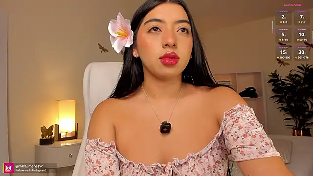 missvancouver online show from 03.05.26