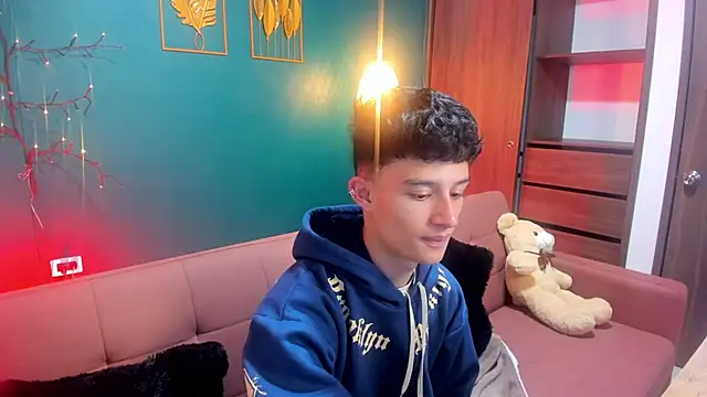 Patrick Howland  online show from 02.10.26