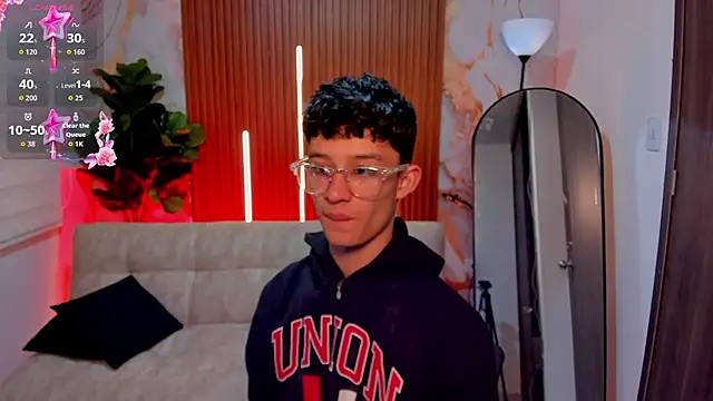 Patrick Howland  online show from 03.04.26