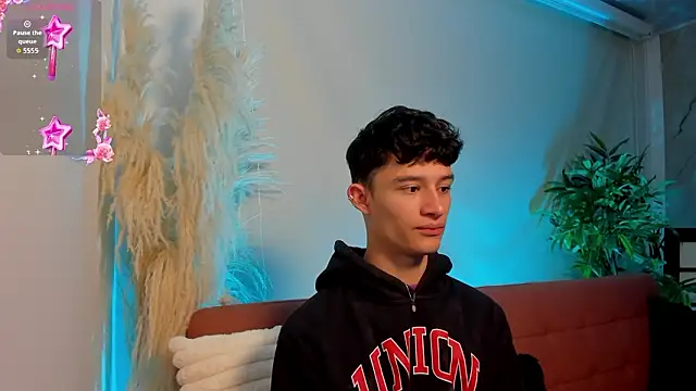 Patrick Howland  online show from 03.07.26