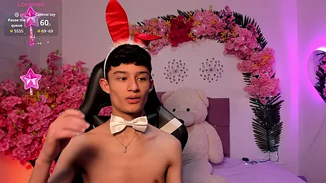 Patrick Howland  online show from 03.19.26