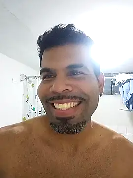 Snapshot of thom_1 chatting on 02.06.26 thom 1 online show from 02.06.26