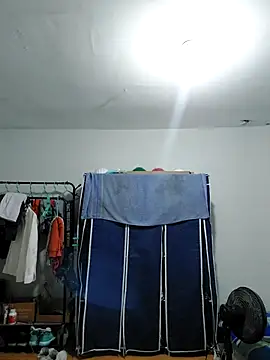 thom 1 online show from 04.18.26