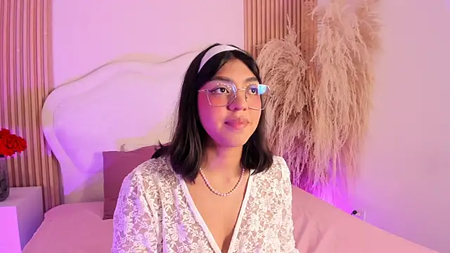 Snapshot of rebeca_taylor chatting on 02.20.26 rebeca taylor online show from 02.20.26