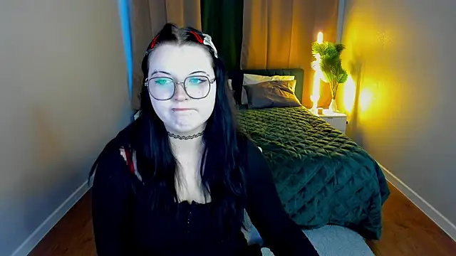 Kira G0ld online show from 03.09.26