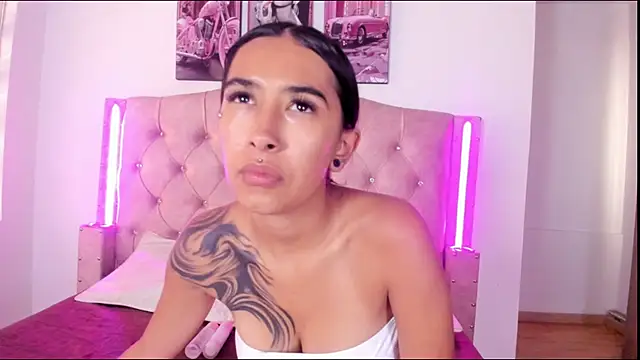 Snapshot of liittle__baby chatting on 02.27.26 liittle baby online show from 02.27.26