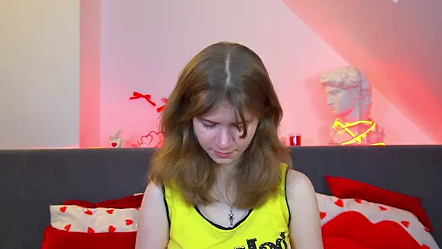 Snapshot of MilaMaelis chatting on 03.11.26 MilaMaelis online show from 03.11.26