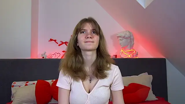 Snapshot of MilaMaelis chatting on 04.01.26 MilaMaelis online show from 04.01.26