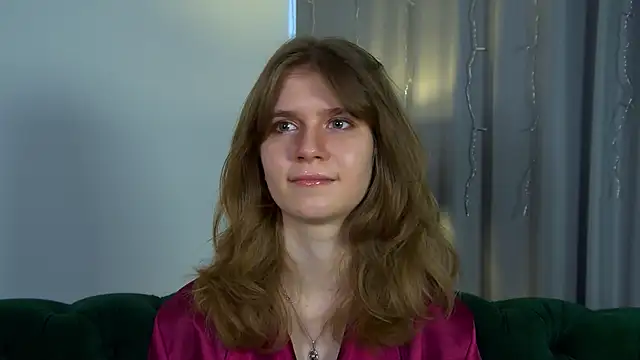 Snapshot of MilaMaelis chatting on 04.11.26 MilaMaelis online show from 04.11.26